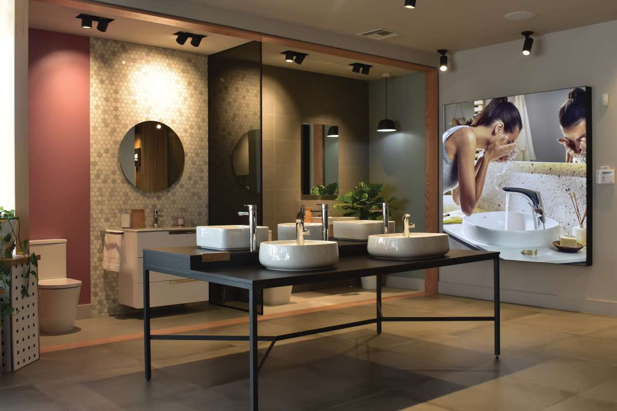 <p>This brand new space showcases high-end porcelain tile &amp; bathroom products acting as a collaboration hub for the A&amp;D community. This is another step taken by Roca to bring creative minds in America together to discuss the future of design.</p>